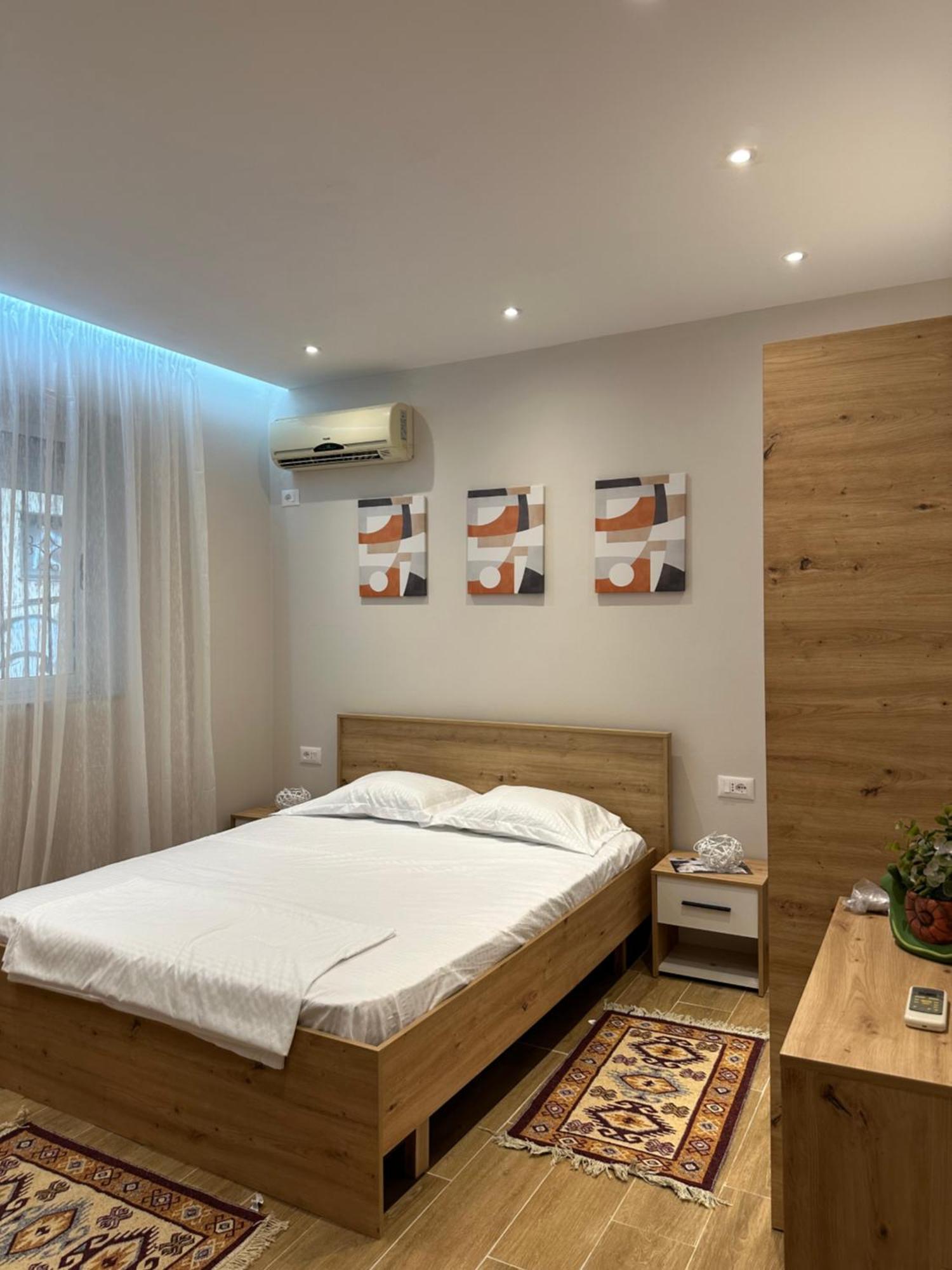 Tirana Home Exteriör bild